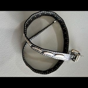 Mens leather and silver embellished belt. Made in Spain. Size 38